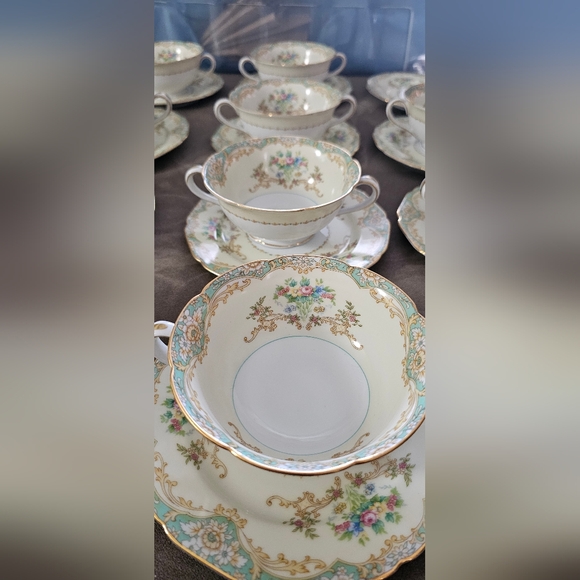 Footed Cream Soup Bowl & Saucer Sets Selling 1set at a time. - Picture 9 of 10